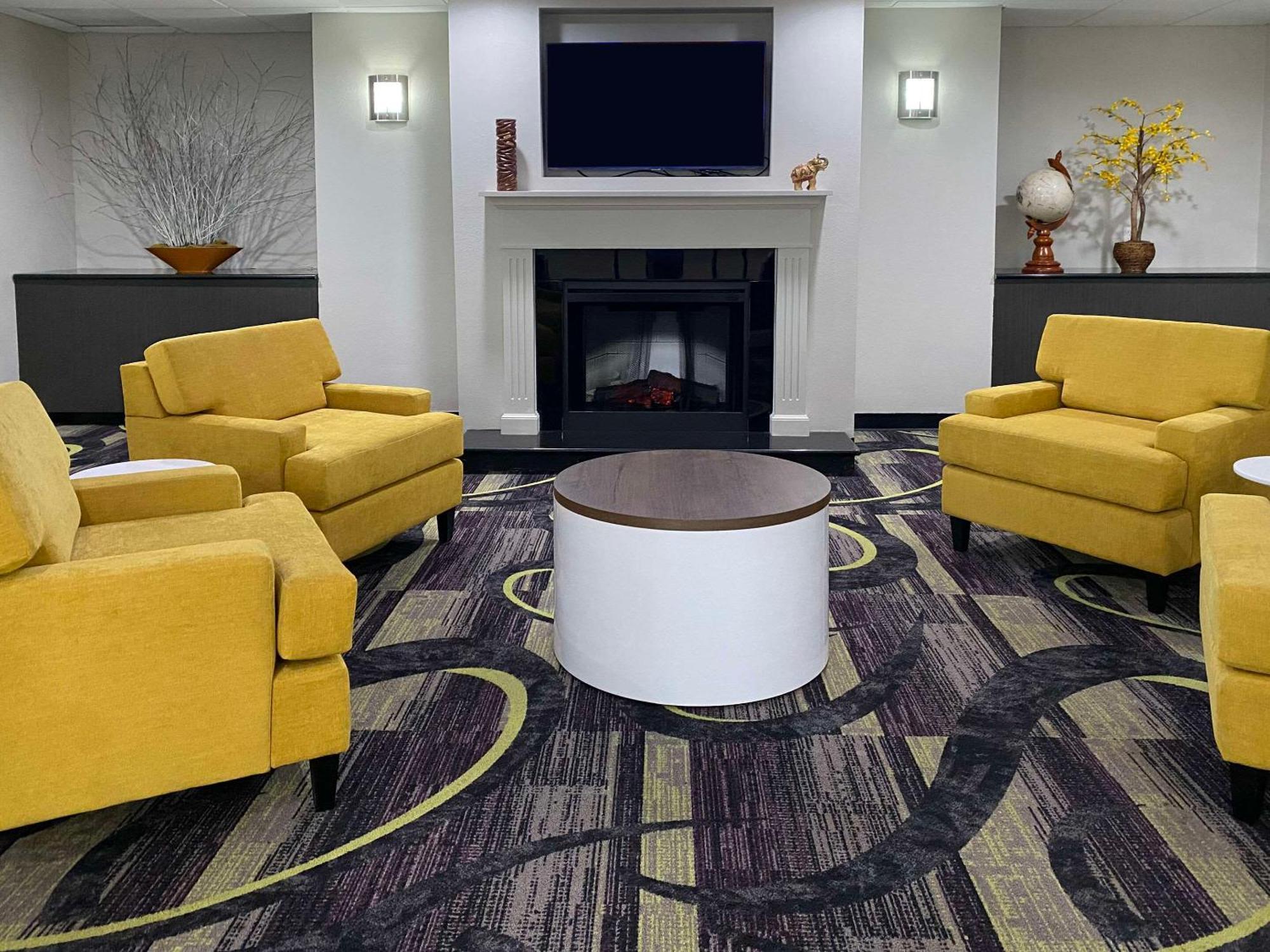 Mainstay Suites Conover-Hickory Zewnętrze zdjęcie